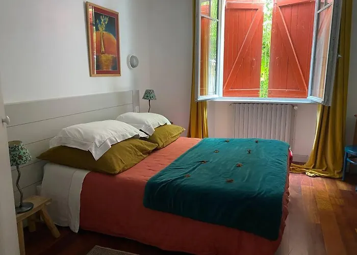 Appartement En Rez De Jardin