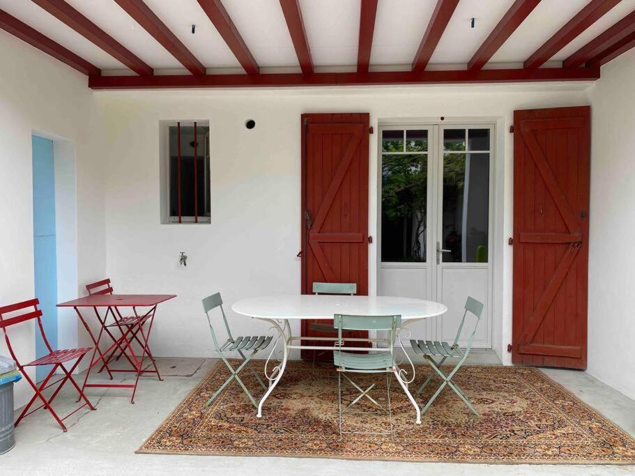 Apartment En Rez De Jardin *